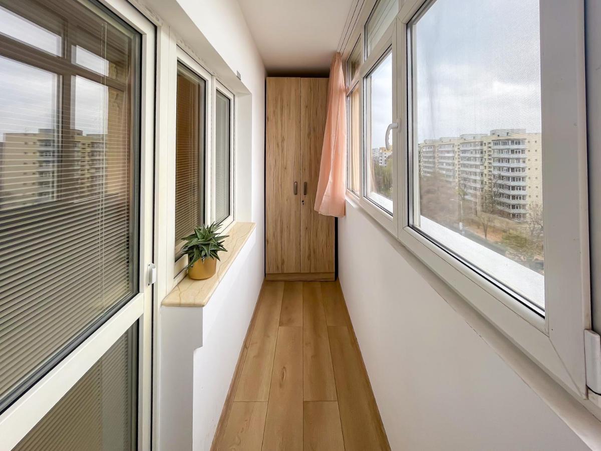National Arena Mega Mall Elana Apartment Bukarest Exteriör bild